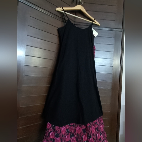 Melange Black & Red Floral Print A-Line Black Detachable Spaghetti Ethnic Dress - Picture 2 of 11